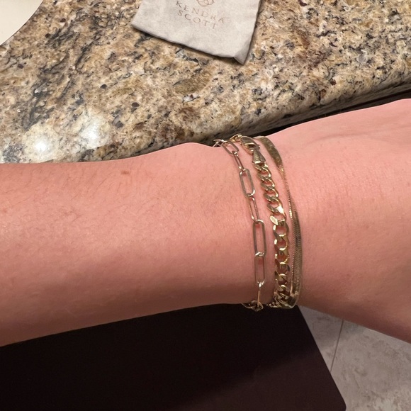 Kendra Scott Herringbone Chain Bracelet in 18k Yellow Gold Vermeil - Picture 9 of 12